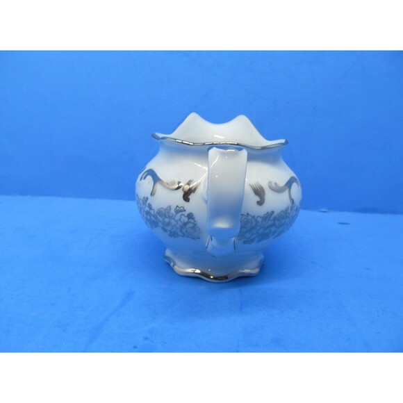 Cathedral Bridal Rose Bavaria West Germany 10 OZ Creamer In Excellent Condition - Picture 5 of 9